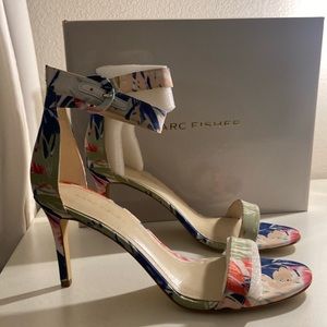 Marc Fisher heels multicolor size 91/2